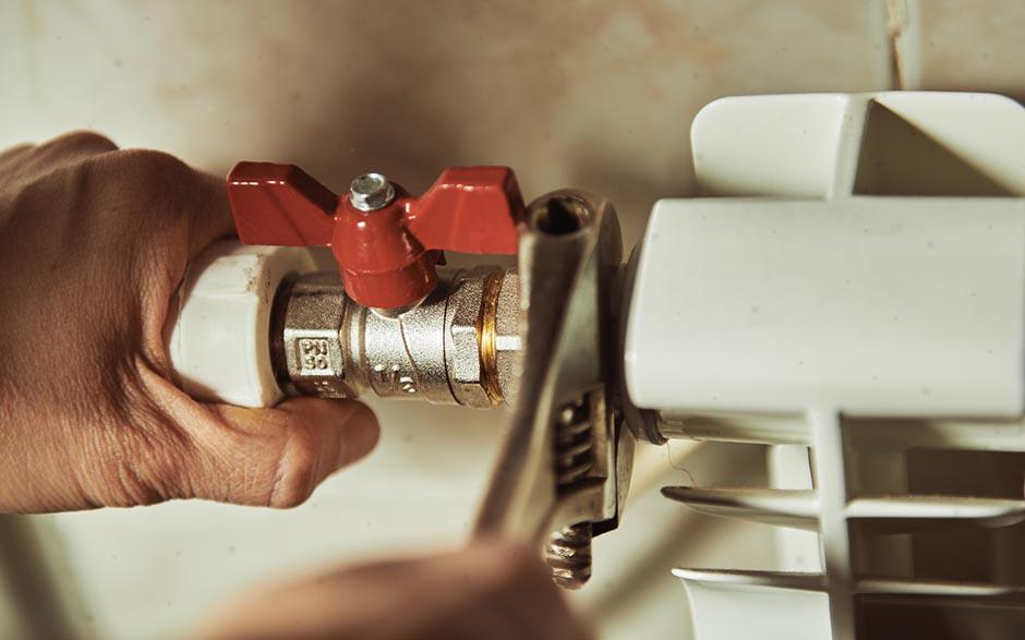 comment installer pompe à chaleur aérothermique Châteauneuf-le-Rouge